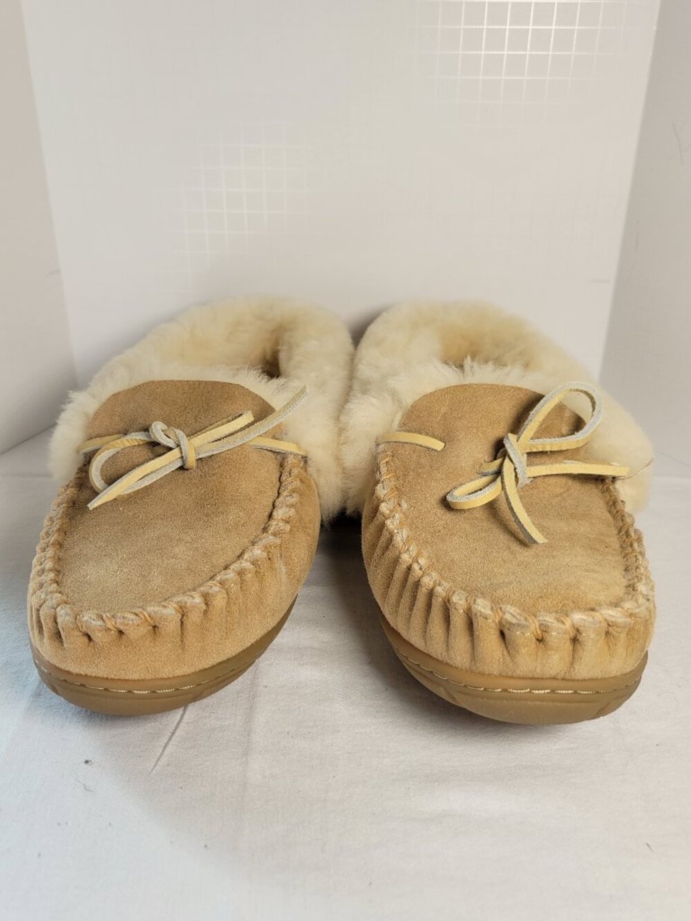 L.L.Bean Wicked Good Shearling Moccasin Slippers Natural Women's 11 - Picture 5 of 13